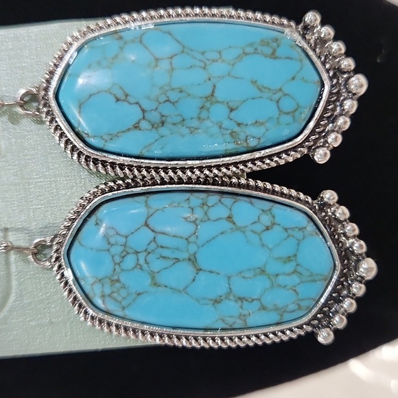 🔹️ATTERRI🔹️ reconstituted Stone Turquoise Silver Earrings - Picture 5 of 6